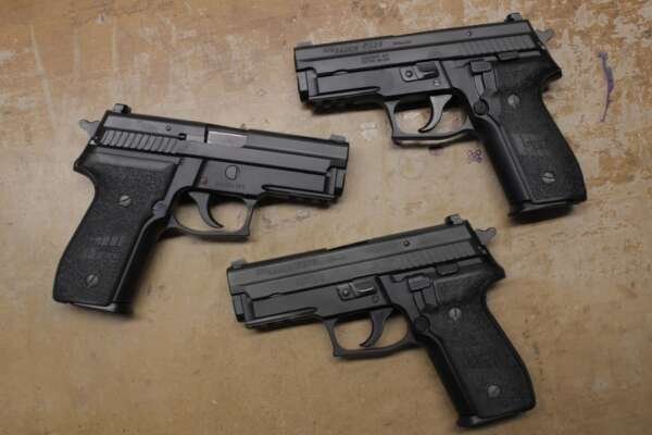 Sig Sauer P229 40 S&W DA/SA Police Trade-in Pistols with Rail (Very Good Condition)